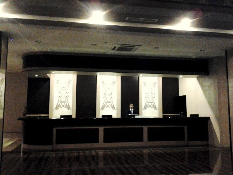 โรงแรมแกรนด์คานายา เมดาน ภายนอก รูปภาพ