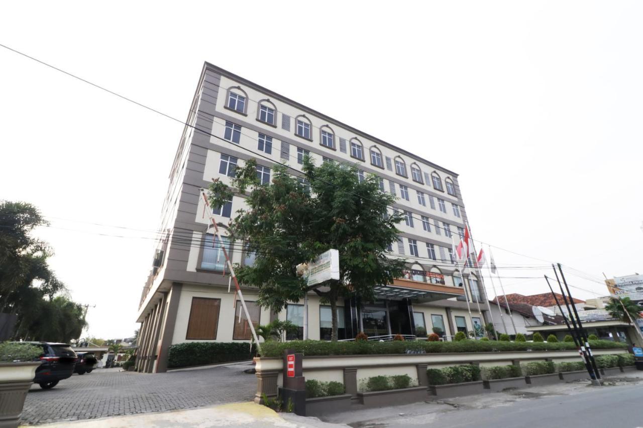 โรงแรมแกรนด์คานายา เมดาน ภายนอก รูปภาพ